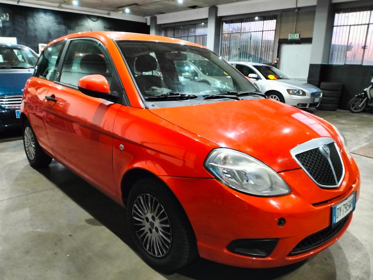 Lancia Ypsilon 1.4 Argento Ecochic GPL