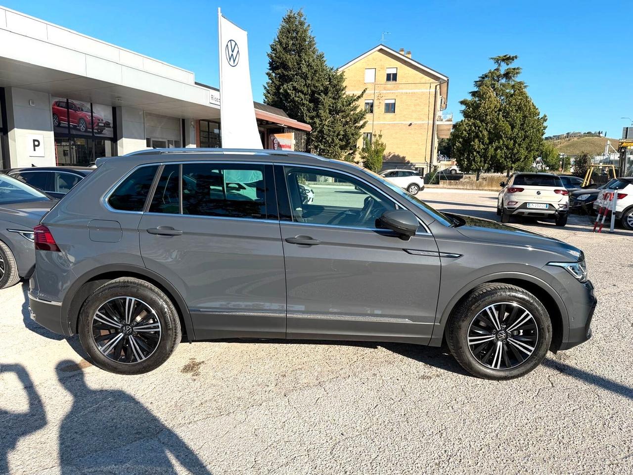 Volkswagen Tiguan 2.0 TDI 150 CV SCR DSG Elegance