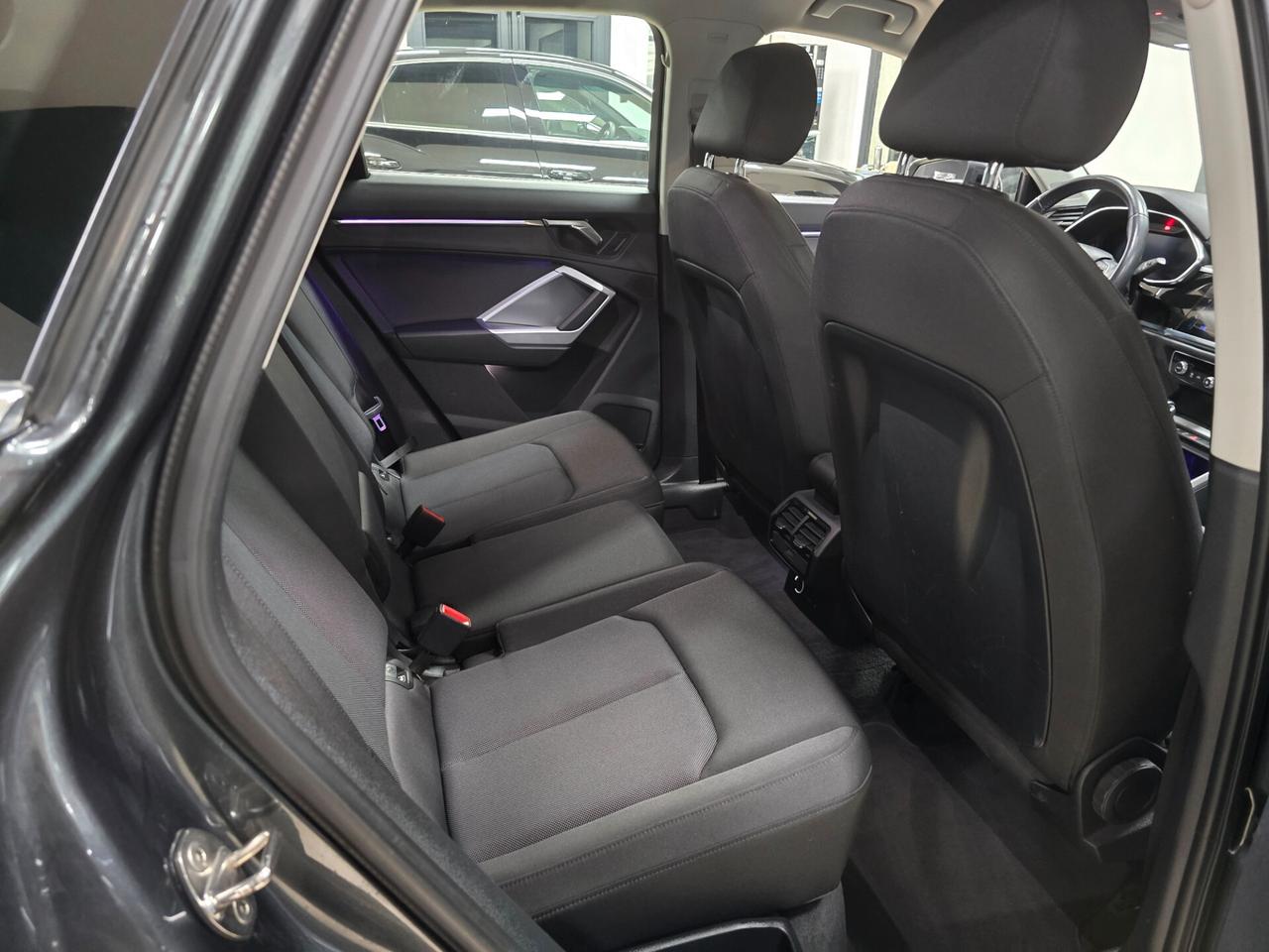 Audi Q3 2.0 TDI 150 CV S tronic line Edition