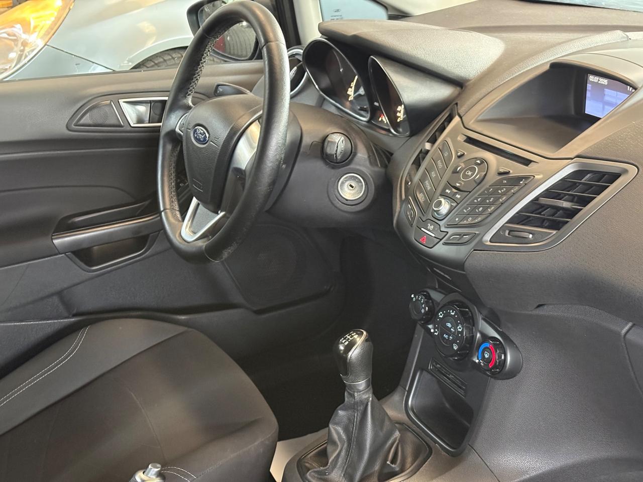 Ford Fiesta 1.2 60CV 5 porte Titanium