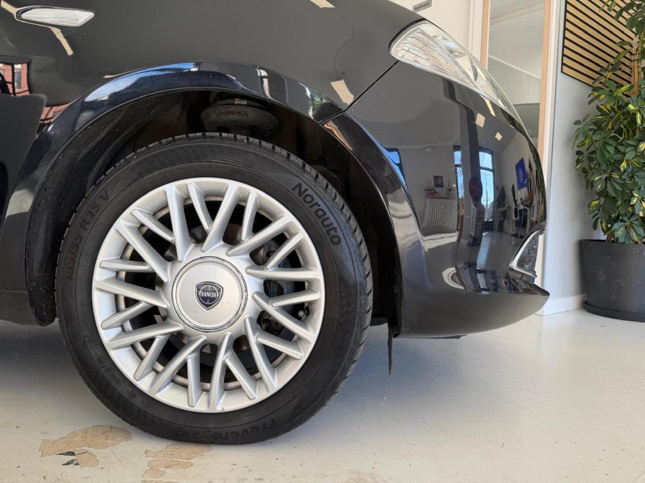 LANCIA Ypsilon 1.3 MJT 95 CV 5p. S&S Platinum