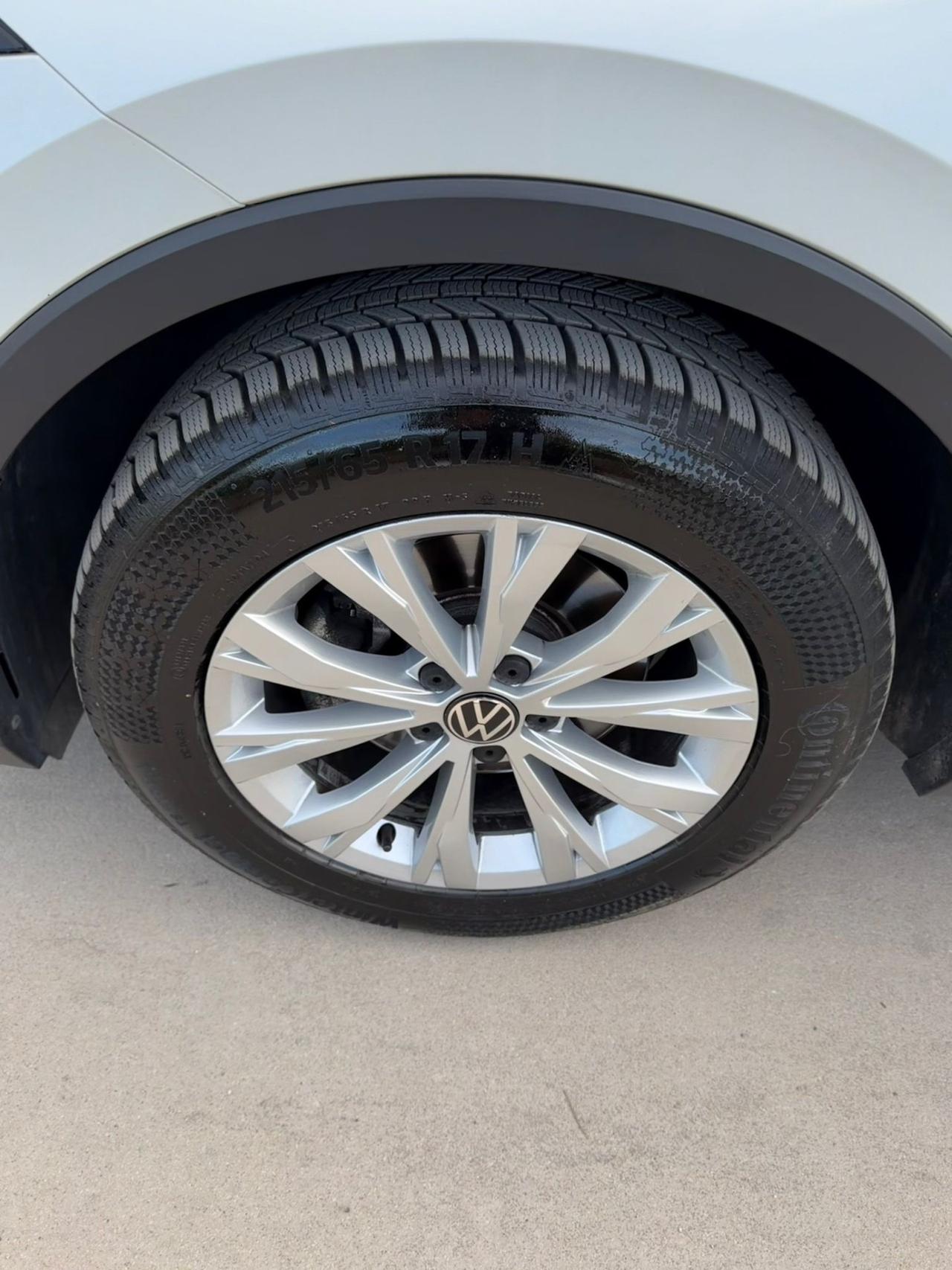 Volkswagen Tiguan 2.0 TDI 150 CV SCR DSG R-Line