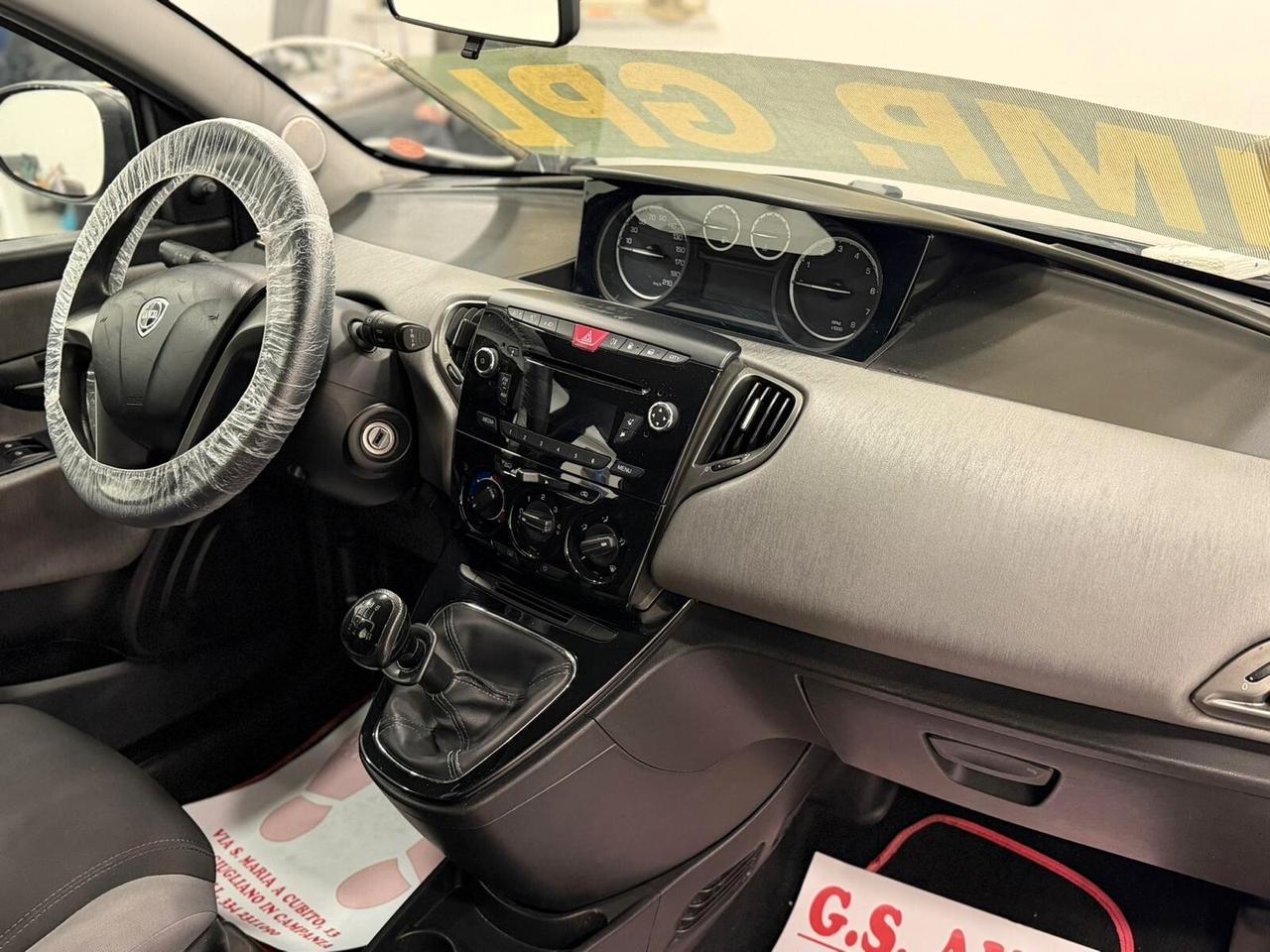 Lancia Ypsilon 1.2 69 CV 5 porte GPL Ecochic Gold