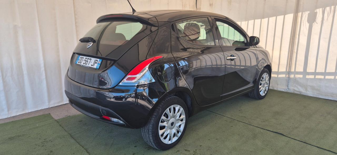 LANCIA Ypsilon 1.2 69CV Adatta Per Neopatentati 2014