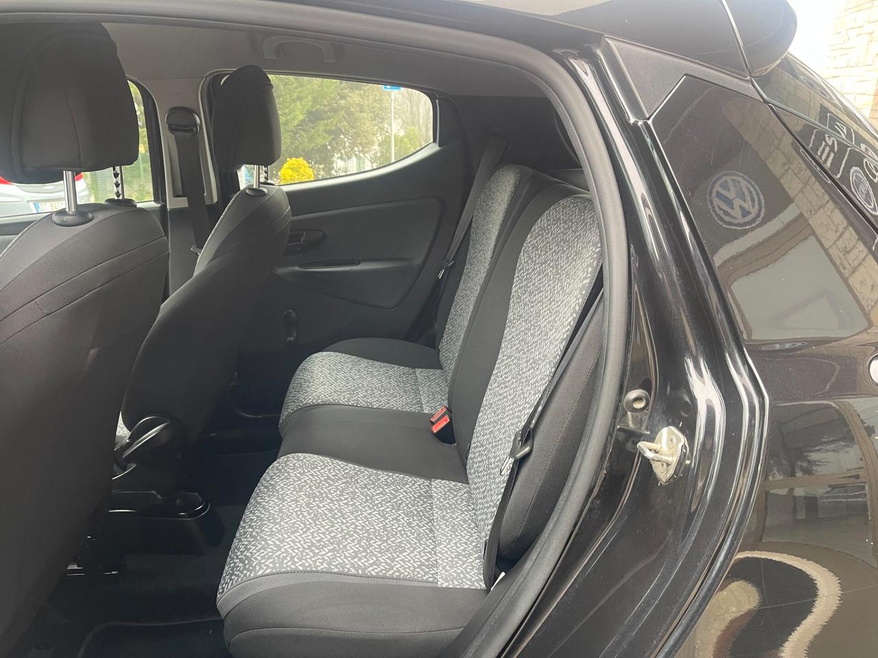 Lancia Ypsilon 1.0 FireFly 5 porte S&S Hybrid Ecochic Gold NEO PATENTATI