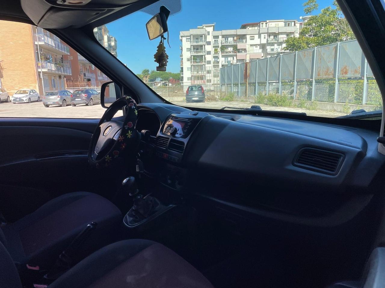 Fiat Doblo Restayling con Posti 1.4T-Jet TurboBenz/Metano Perfett