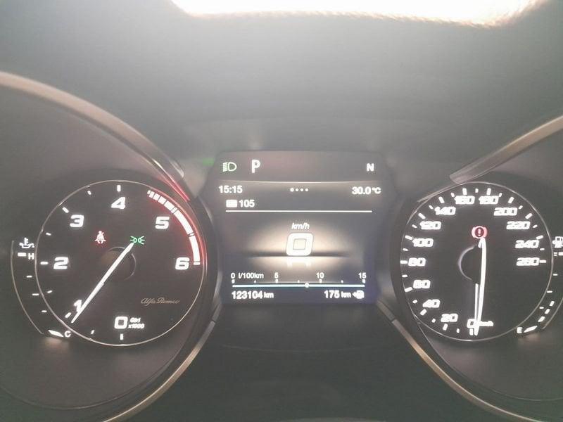 Alfa Romeo Stelvio 2.2 t B-Tech Q4 210cv auto