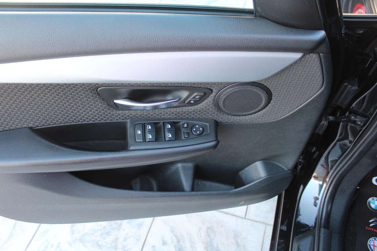 Bmw 216 218d Active Tourer Advantage