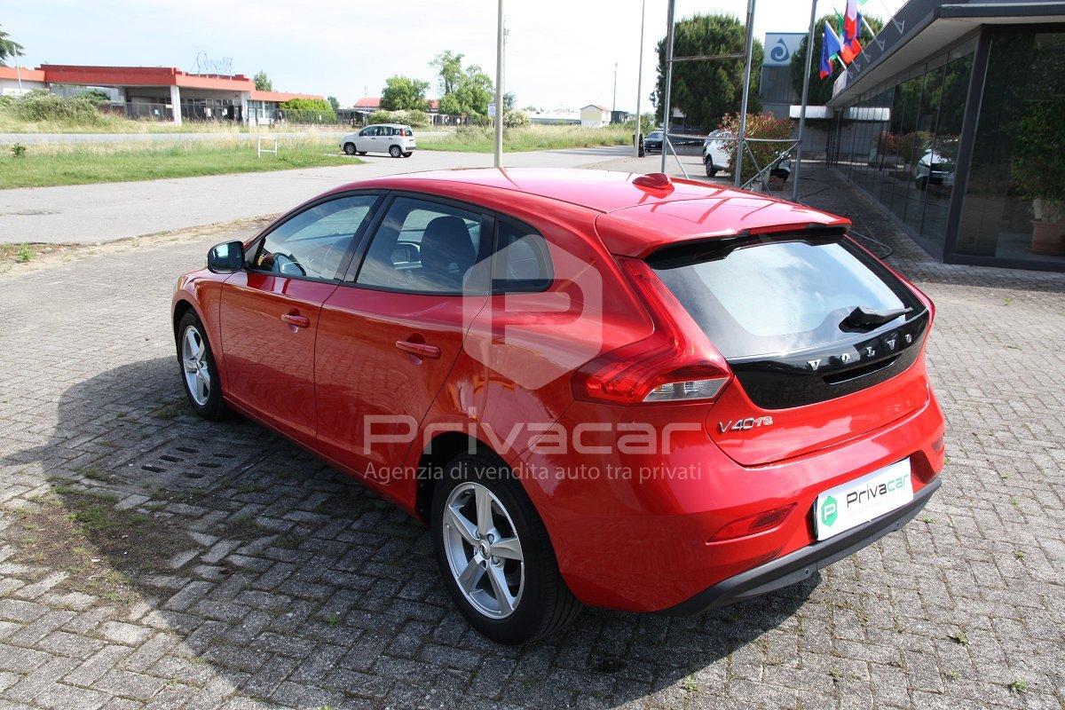 VOLVO V40 D2 Kinetic
