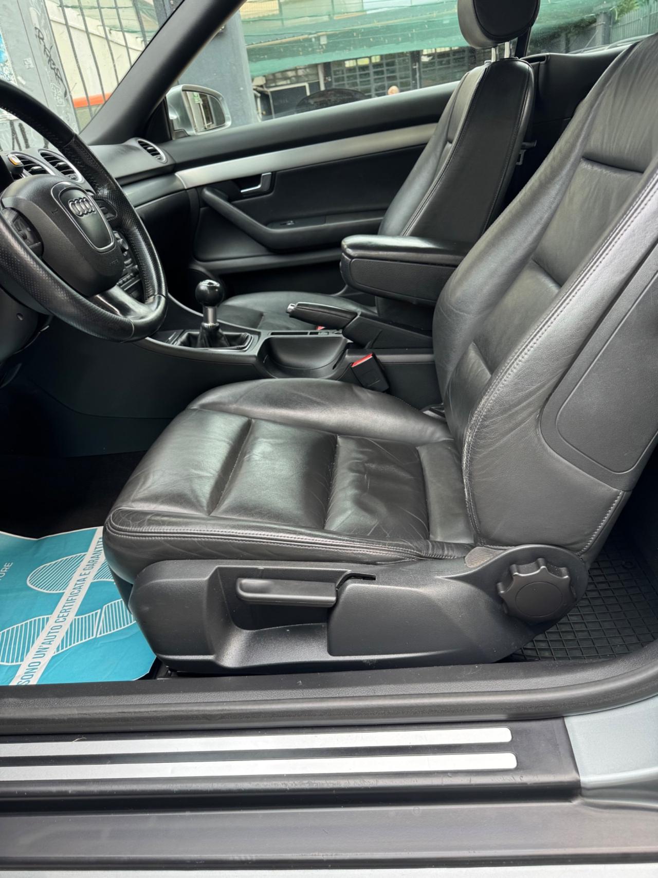 Audi A4 Cabriolet 2.0 TDi 140 cv 4 posti