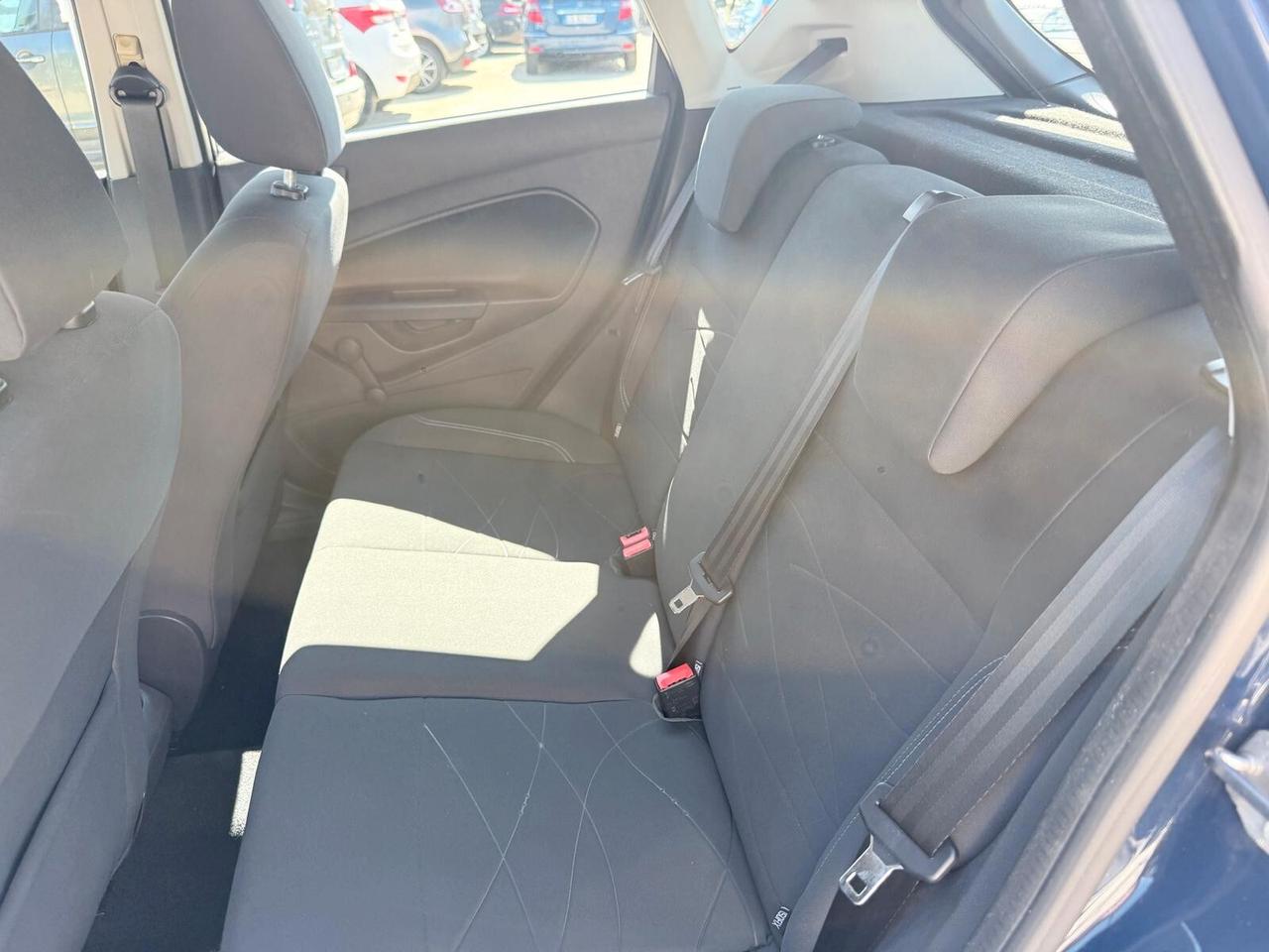 Ford Fiesta 1.4 5 porte Bz.- GPL Black & White Edition