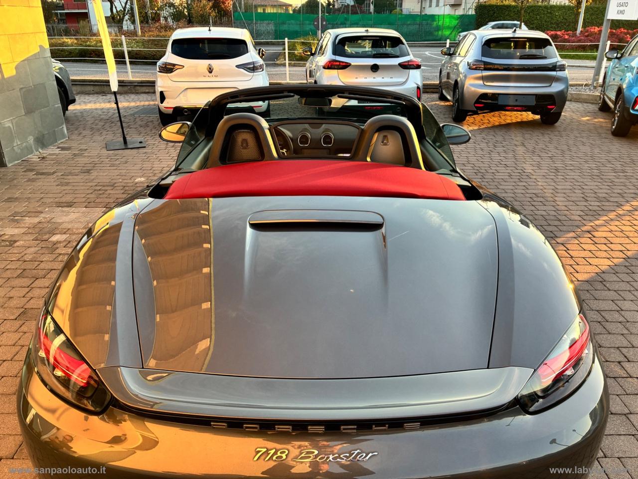 PORSCHE 718 Boxster