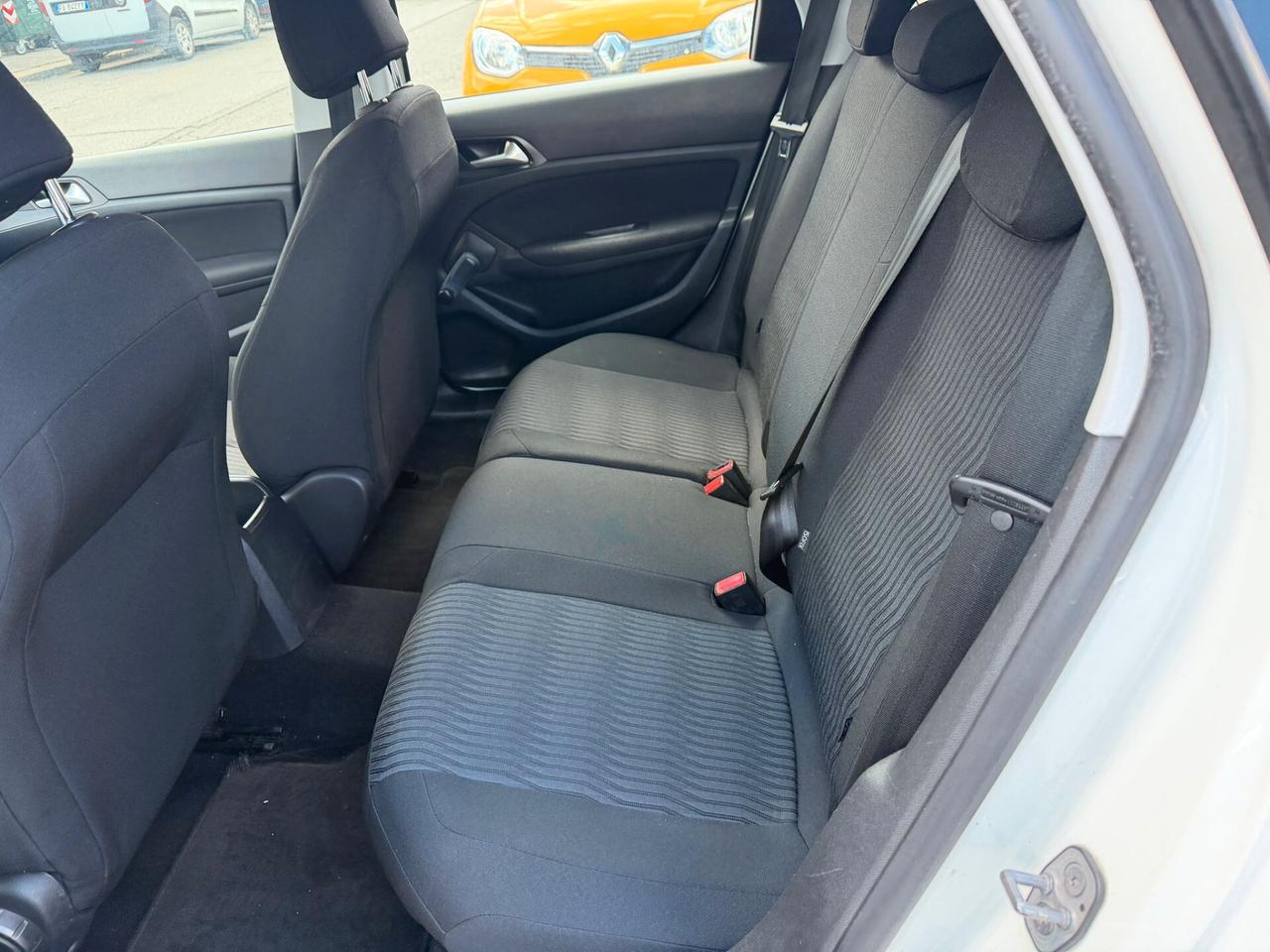 Peugeot 308 1.6 HDi 92 CV SW Business