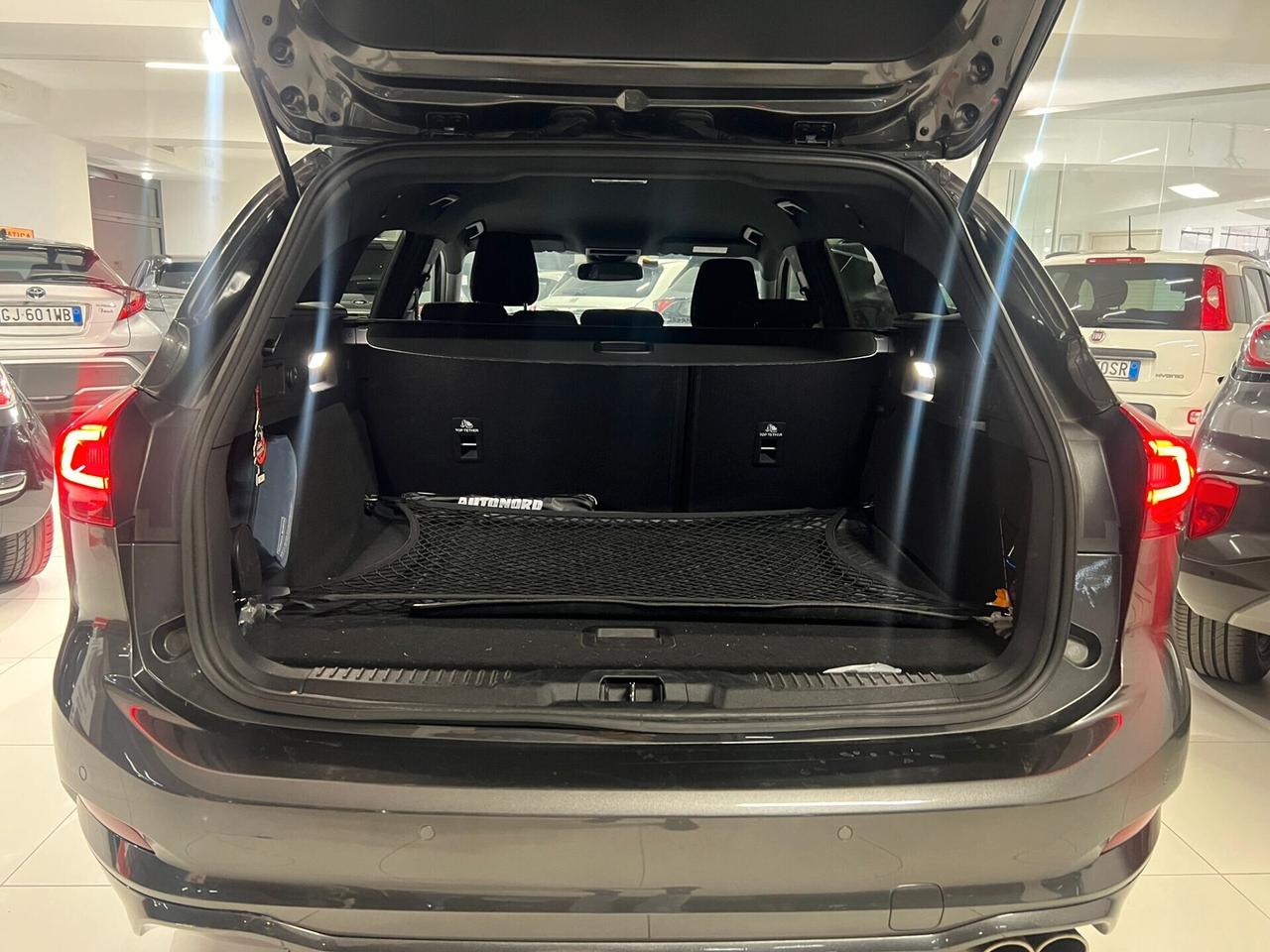 Ford Focus 1.0 EcoBoost Hybrid 125 CV 5p. ST-Line