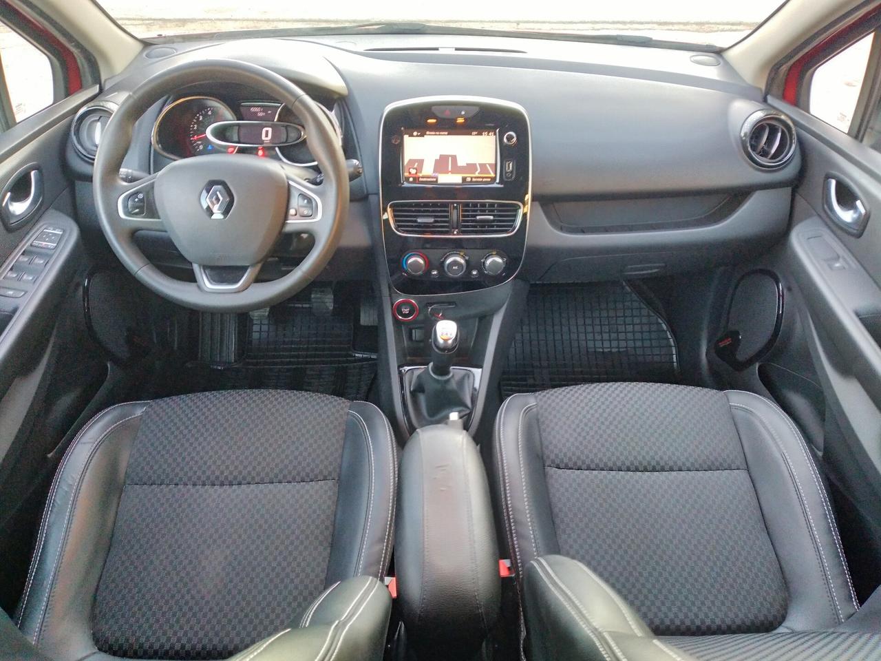 Renault Clio Sporter dCi 8V 90 CV Moschino Intens