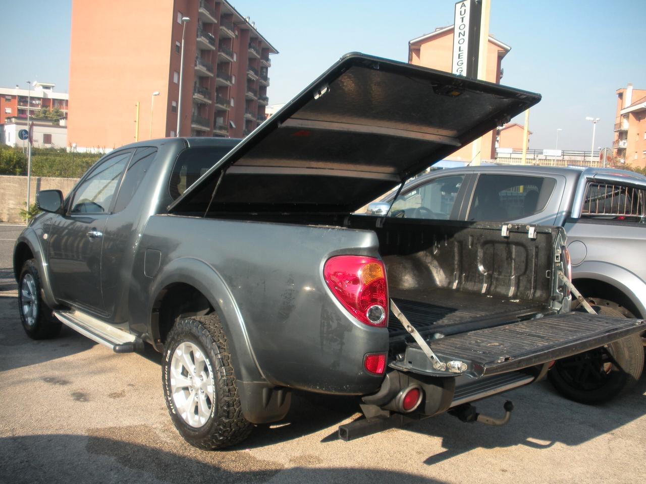 Mitsubishi L200 2.5 DI-D/178cvCV Club Cab INTENSE