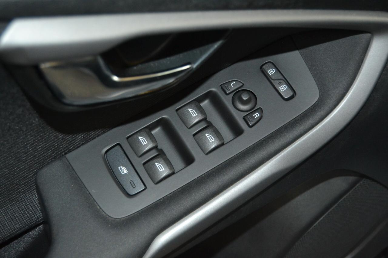 Volvo V40 D2 1.6D Momentum Tagliandi/Navi/Cruise/PDK