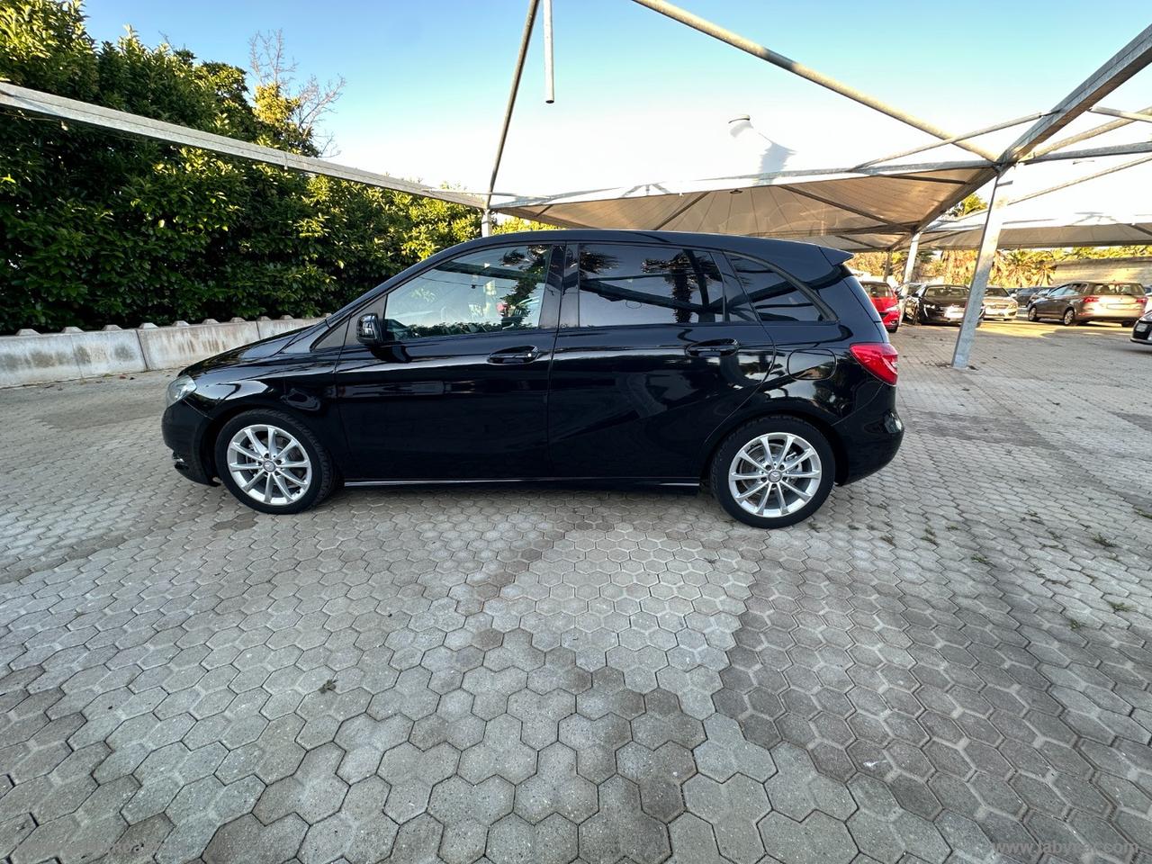 MERCEDES-BENZ B 180 CDI Premium