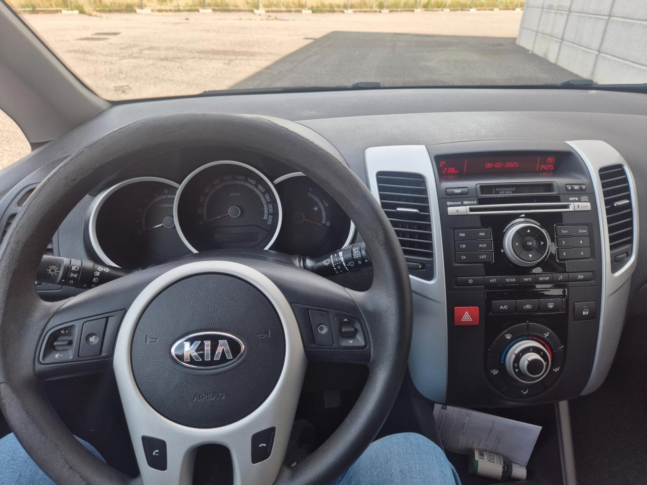 Kia Venga 1.4 CRDi 90 CV Crossover (Ok Neopatentati)
