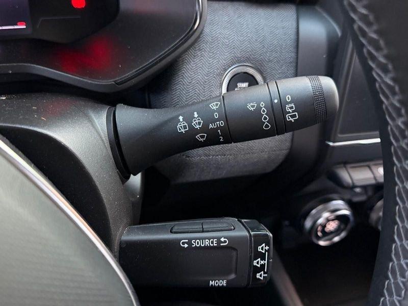 Renault Clio Clio 1.0 tce Techno 90cv "NERO ETOILE" +GPL