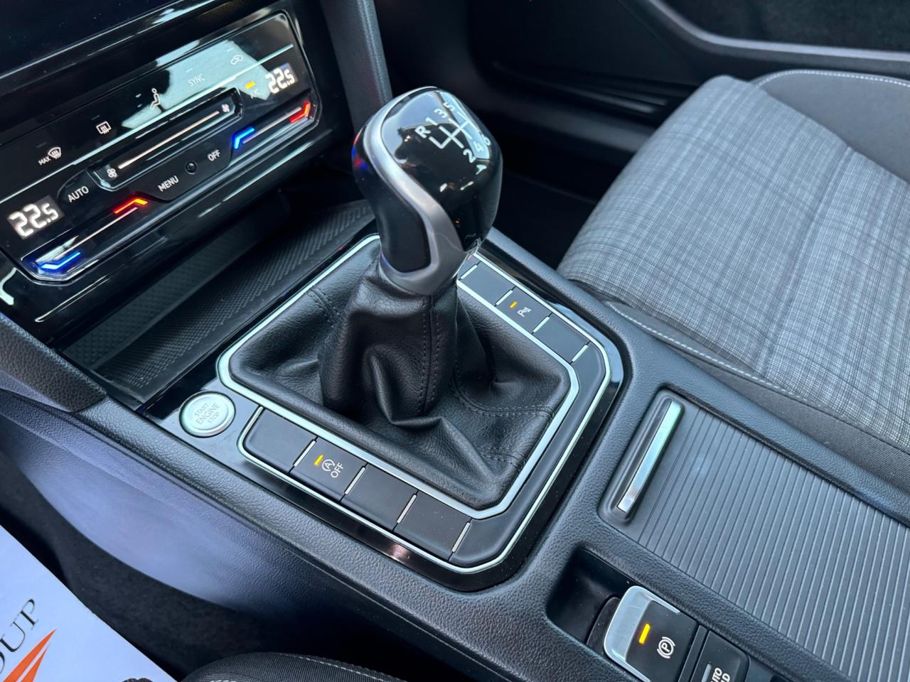 VOLKSWAGEN PASSAT 2.0 Tdi 150CV - Led Carplay 17