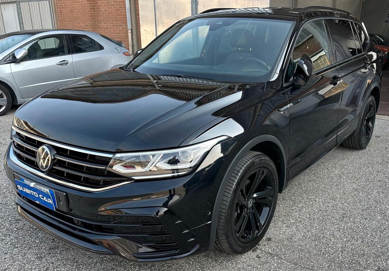 Volkswagen Tiguan Allspace 2.0 TDI SCR DSG R-Line 7 posti