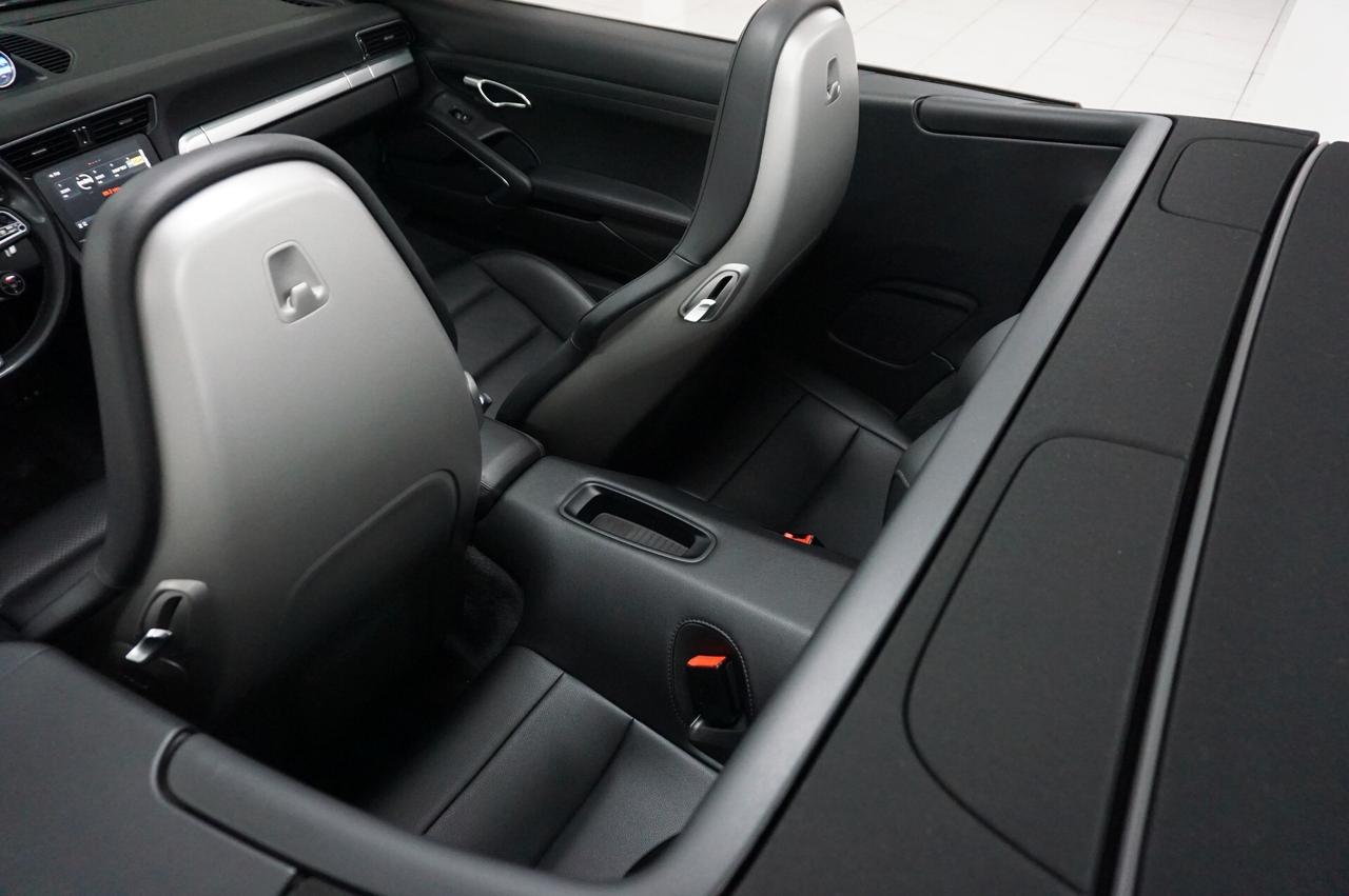 Porsche 911 3.0 Carrera Cabriolet 991