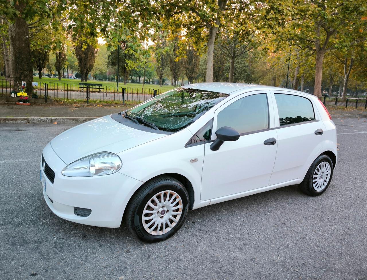 Fiat Grande Punto 1.3 MJT 75 CV 5 porte LEGGERE BENE