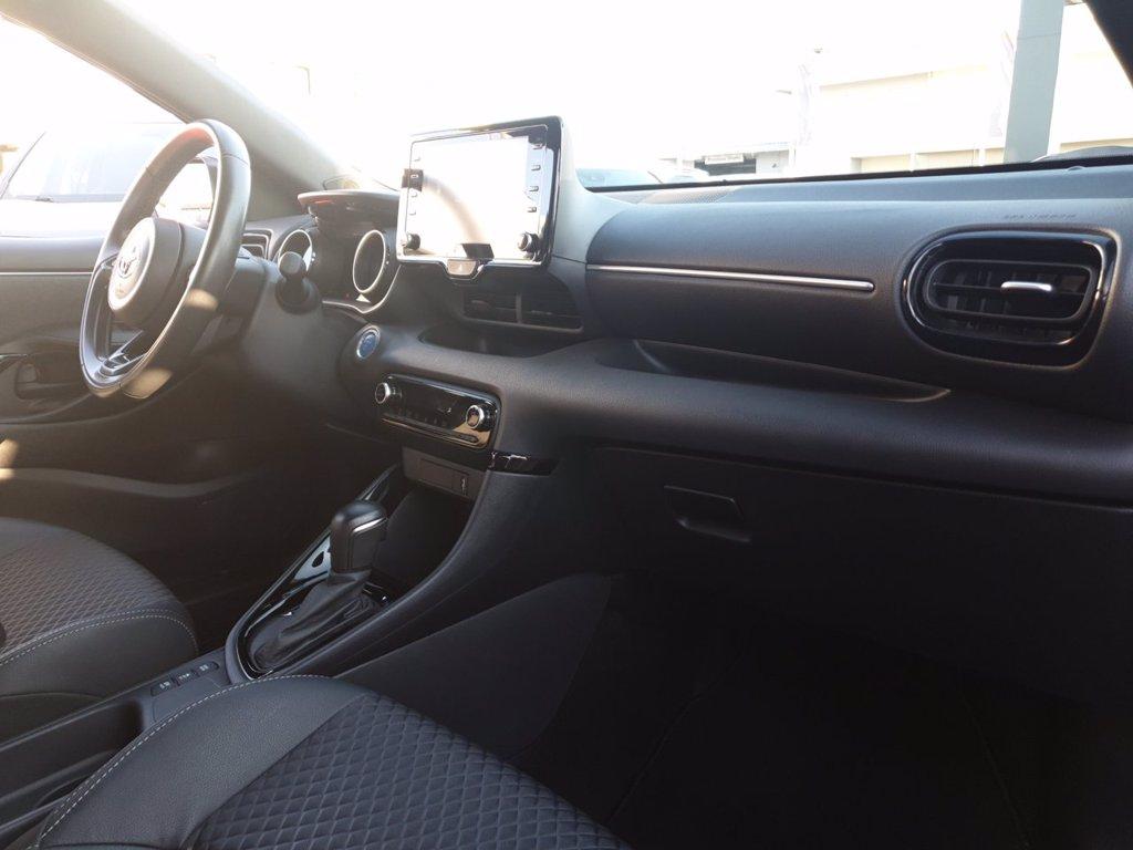 TOYOTA Yaris 1.5h style del 2021