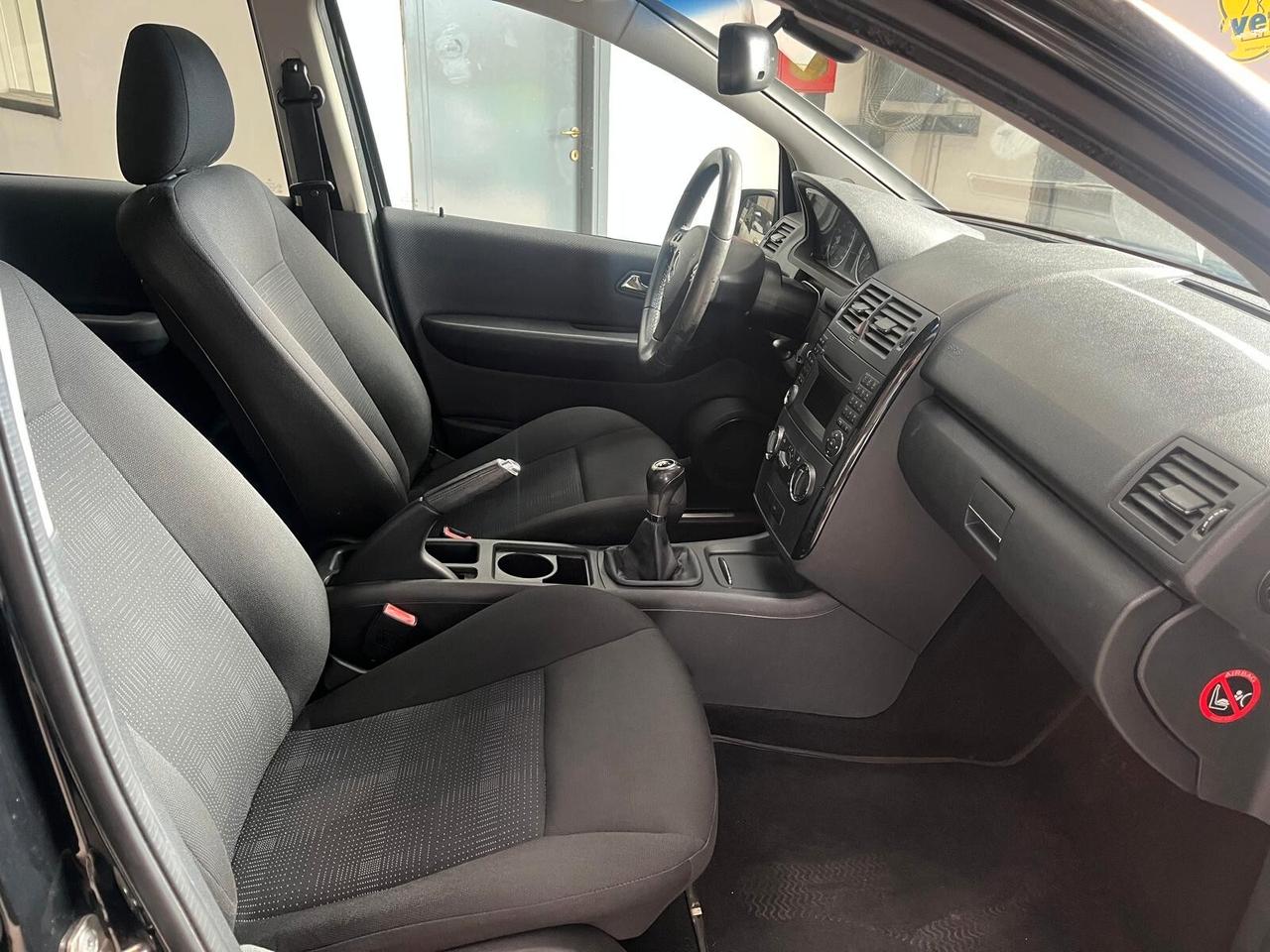 Mercedes-benz A 150 BlueEFFICIENCY Avantgarde