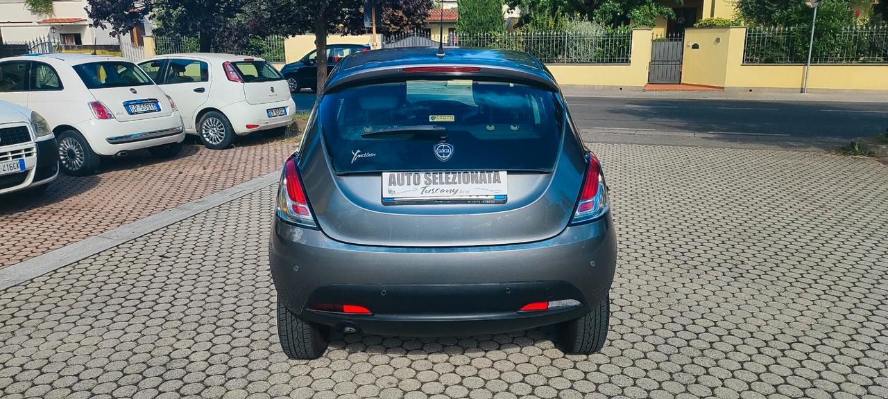 Lancia Ypsilon 0.9 TwinAir 85 CV 5 porte Metano Ecochic Elle
