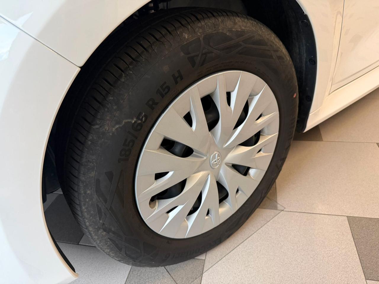 Toyota Yaris 1.5 Hybrid 5 porte Active