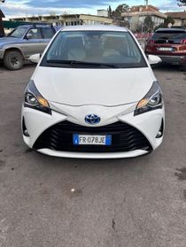 TOYOTA Yaris 1.5 Hybrid 5 porte Business