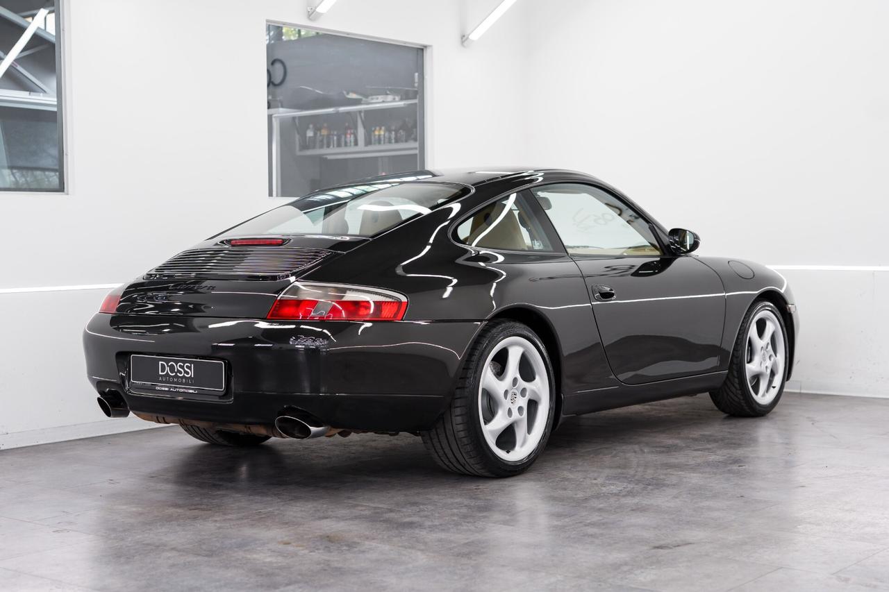 Porsche 911 Carrera 2 Coupé