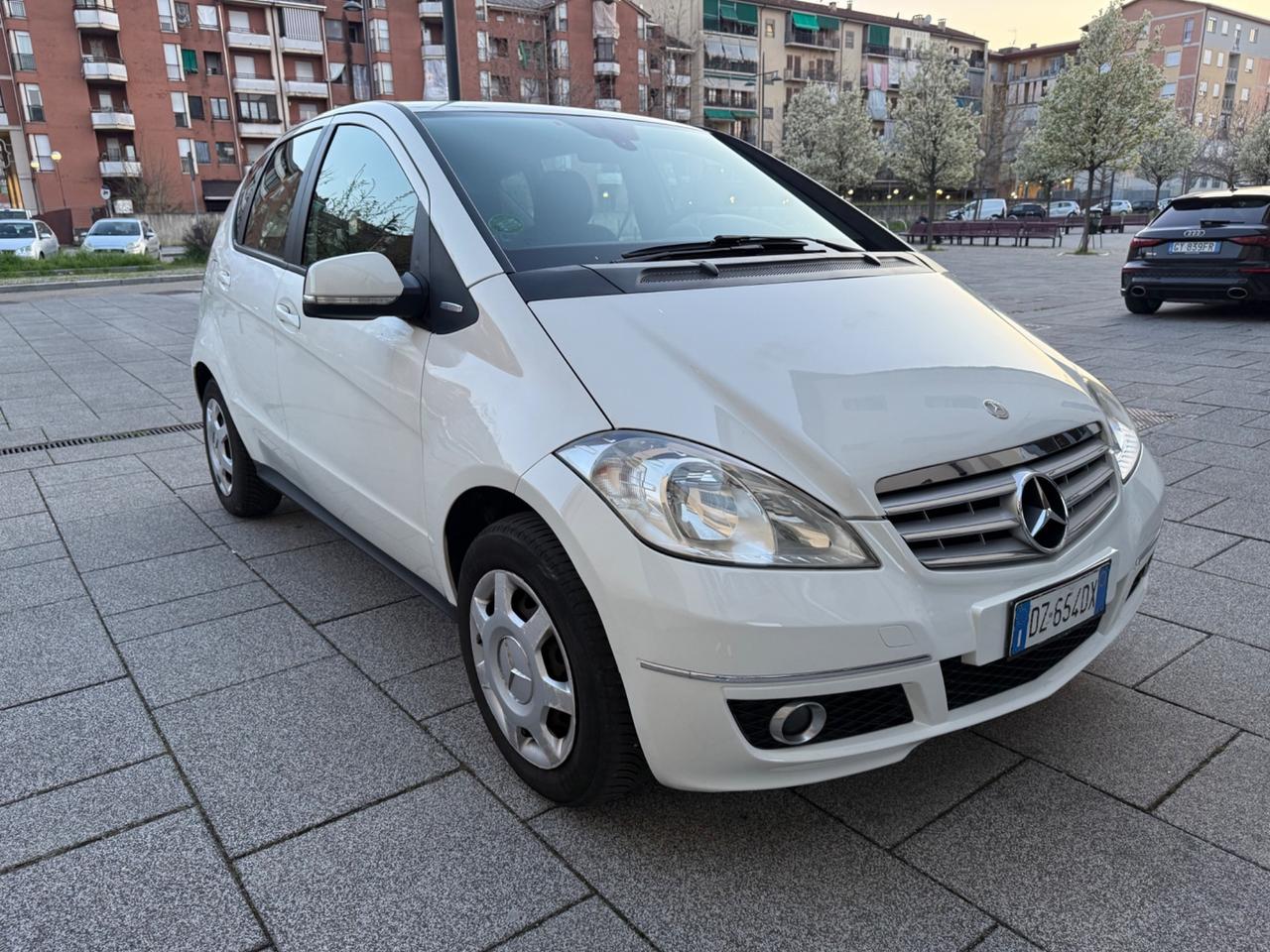 Mercedes-benz A 160 BlueEFFICIENCY Avantgarde