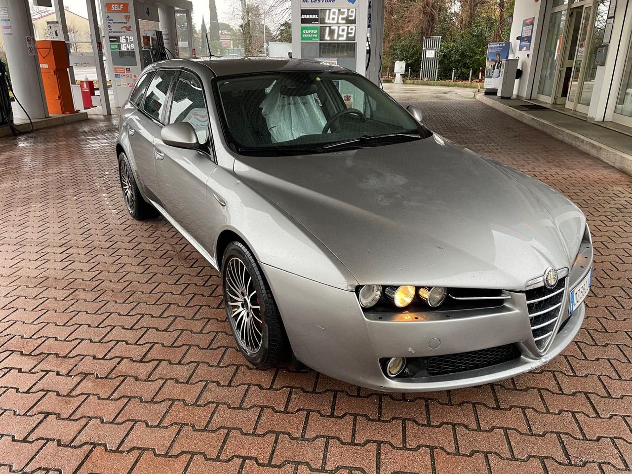 Alfa Romeo 159 1.9 JTDm 150CV Sportwagon Progression