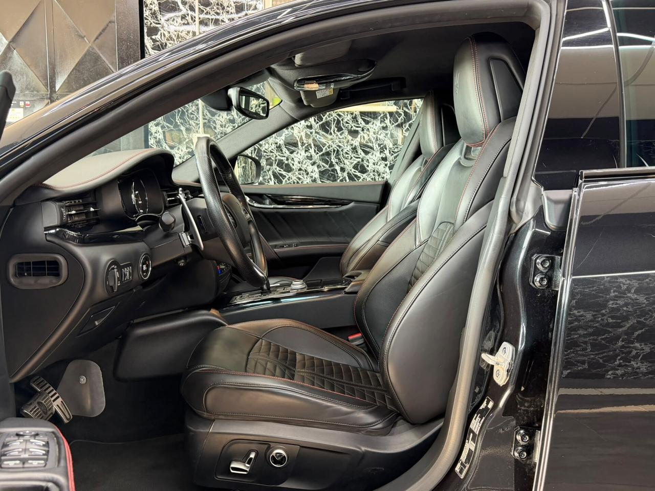 Maserati Quattroporte V6 430 CV AWD Modena Q4
