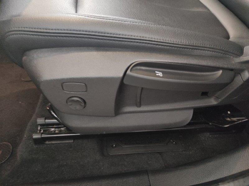 BMW Serie 2 A.T. (F45) - 216d Active Tourer Business