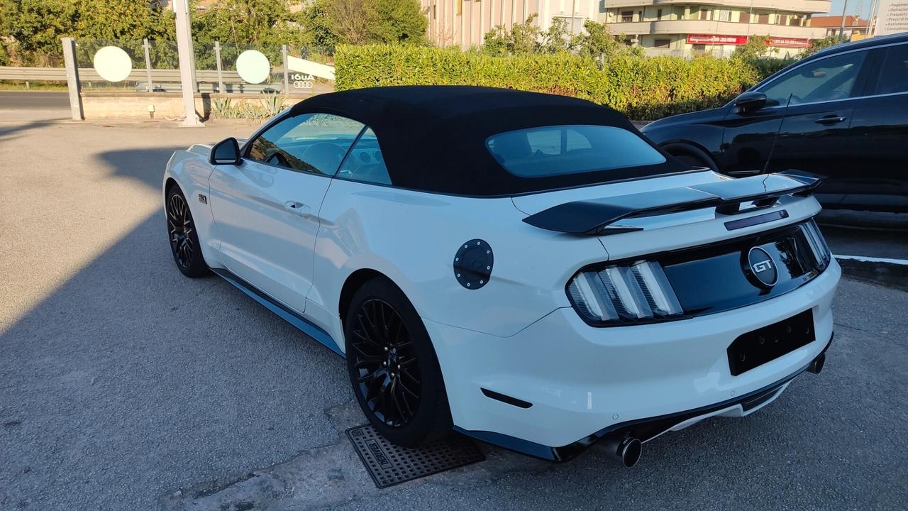 Ford Mustang Cabrio TiVCT GT 5.0 V8