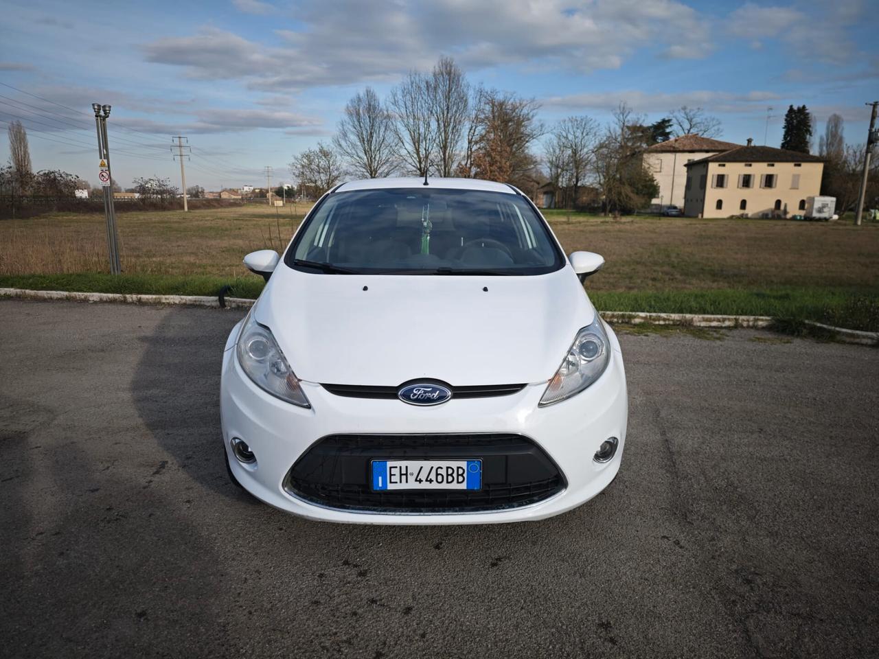 Ford Fiesta 1.4 5 porte Bz.- GPL Titanium