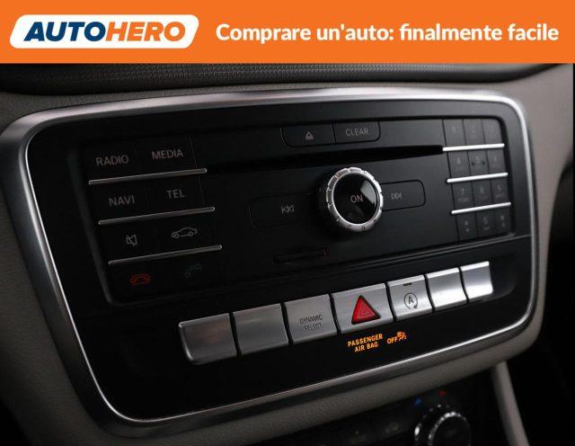 MERCEDES-BENZ GLA 200 d Automatic Premium