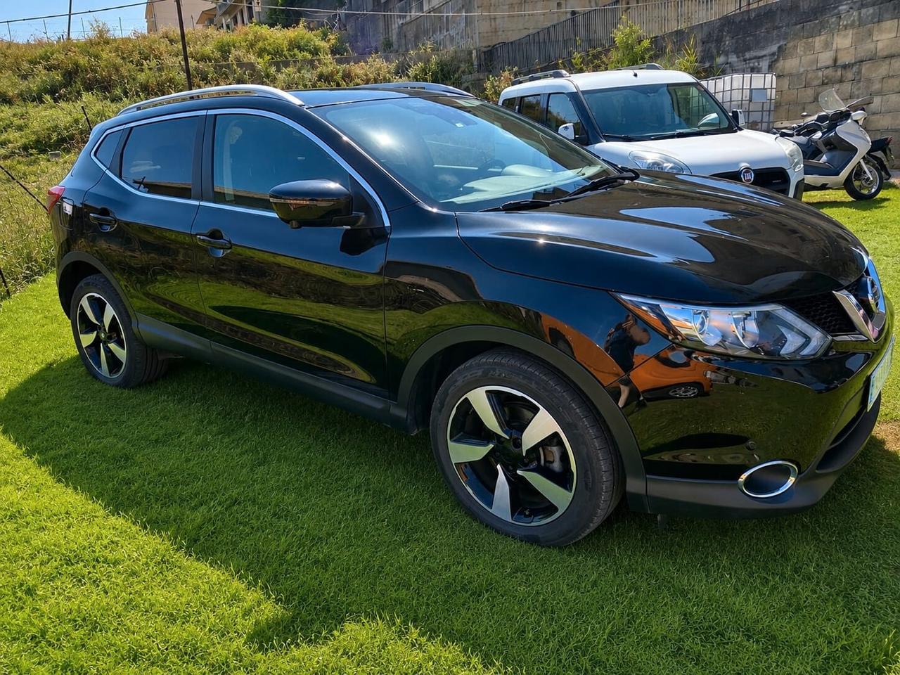 Nissan Qashqai 1.6 dCi 131CV TEKNA 2WD - 2016