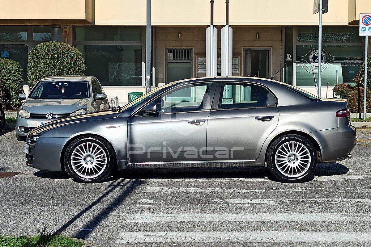 ALFA ROMEO 159 1.9 JTDm 16V Distinctive Q-Tronic