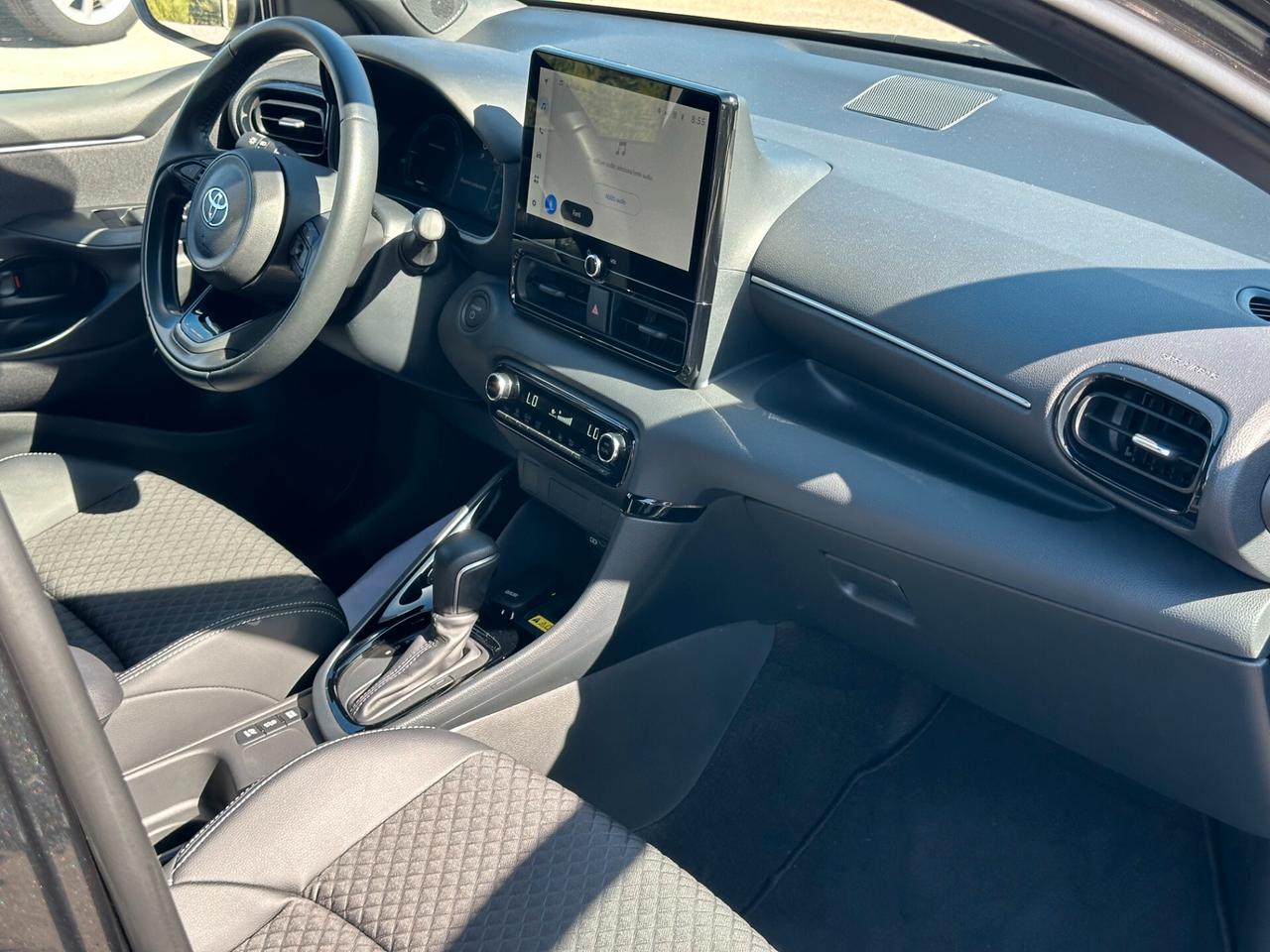 Toyota Yaris 1.5 Hybrid 130 CV Premiere - Garanzia Ufficiale