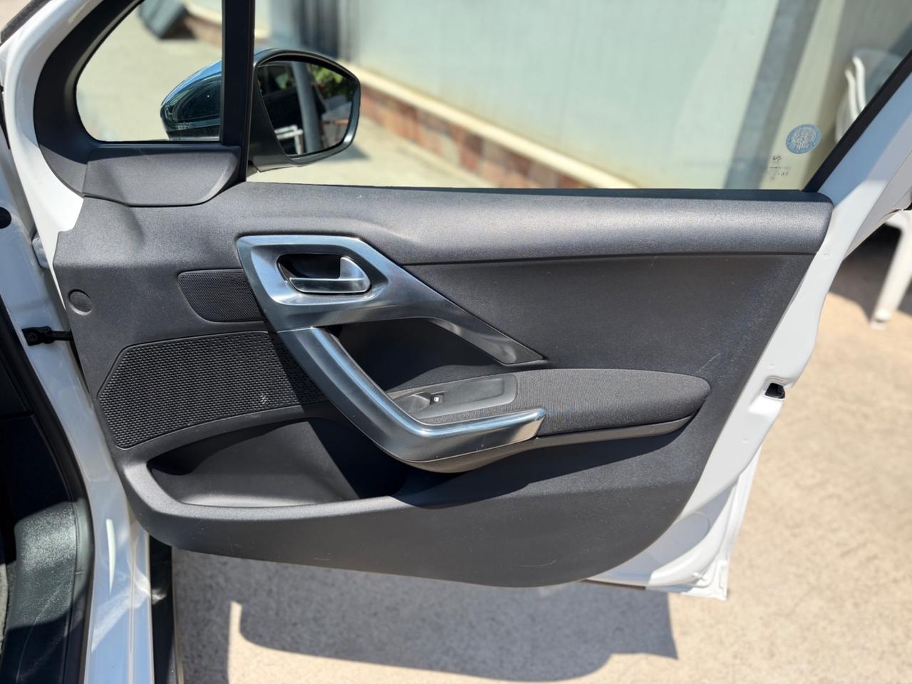 Peugeot 2008 BlueHDi Allure. KM CERTIF