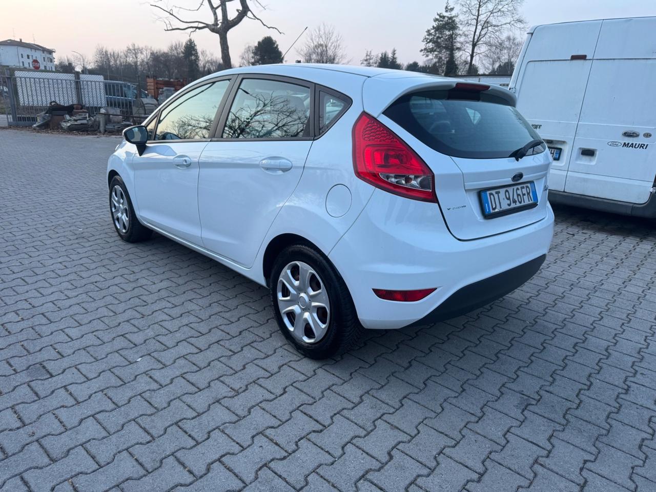 Ford Fiesta 1.2 16V 5p. Ghia