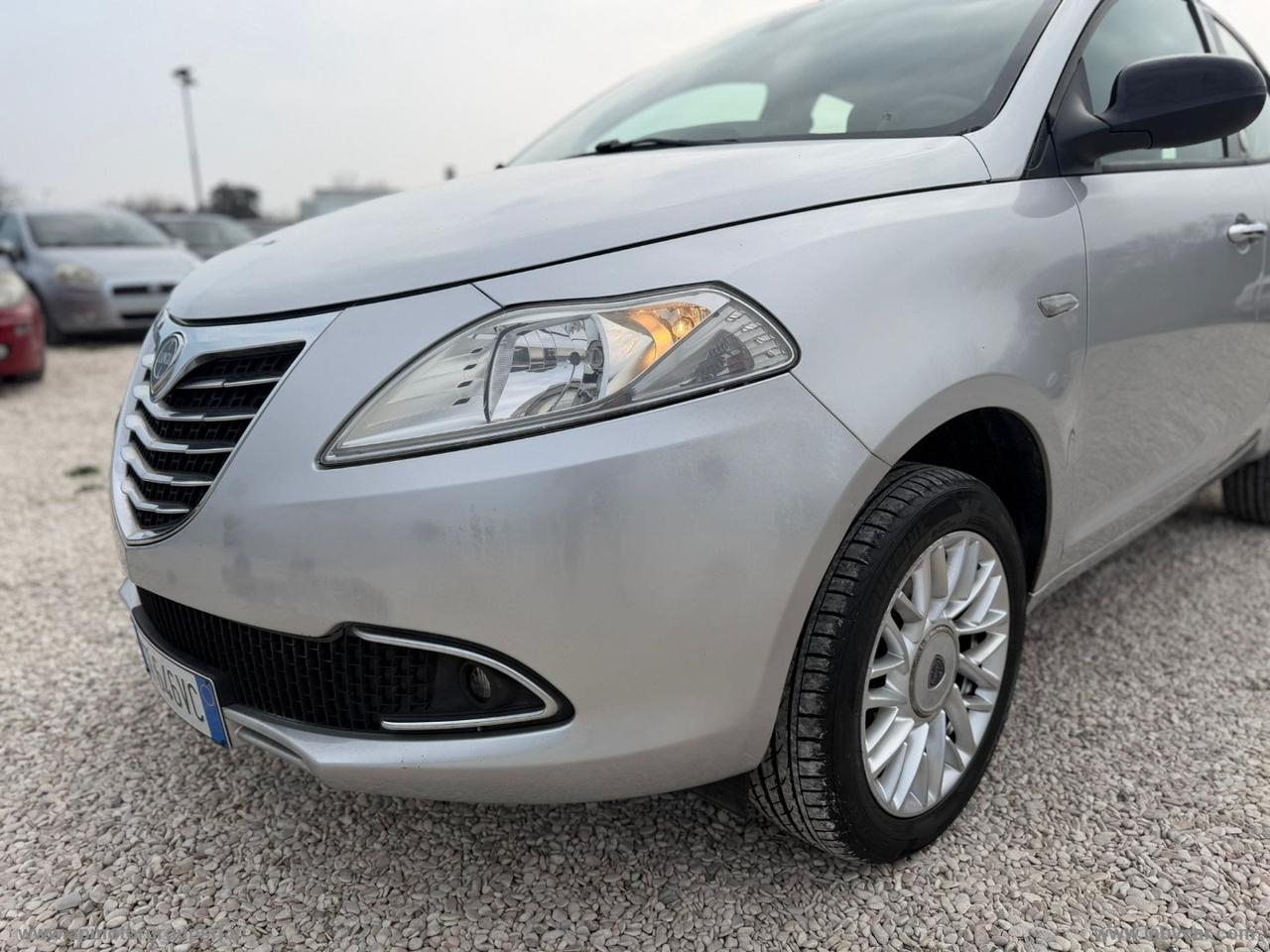 LANCIA Ypsilon 0.9 T.Air 85CV 5p. Met.Ec. Gold