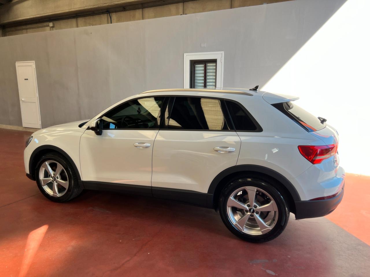 Audi Q3 35 TDI S tronic Business Advanced