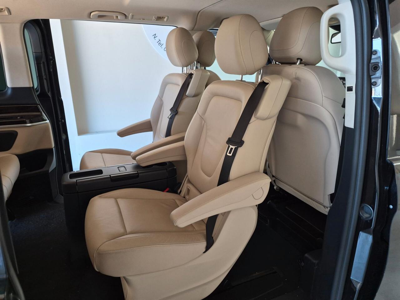 Mercedes-Benz V 220D AUTO PREMIUM BUSINESS LONG LED PELLE NAVI 7 POSTI CLIMA AUTO V. PRIVACY PREZZO + IVA AL 22%