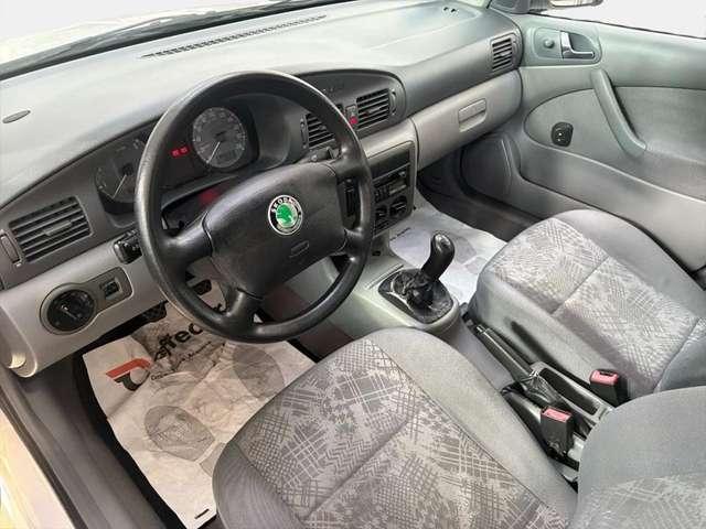 Skoda Octavia 1.6/75 CV cat GLX